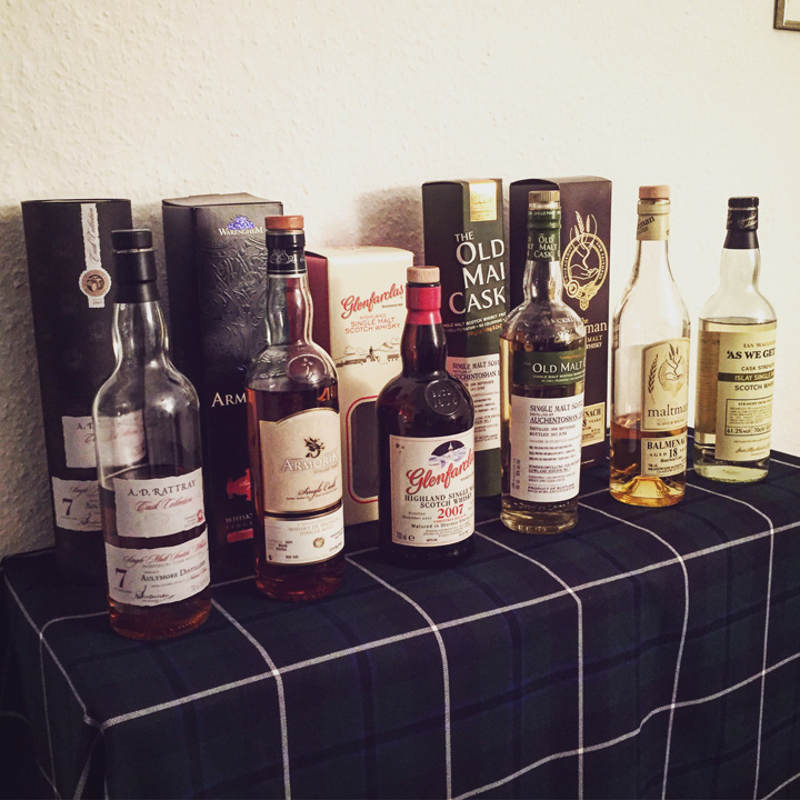 Whisky Experience - Single Cask Bottlings and Independent Bottlers (Aultmore A.D. Rattray Armorik Glenfarclas Douglas Laing Old Malt Cask Balmenach The Maltman Ian Macleod )